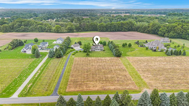 $669,000 | 2191 Linco Road, Stevensville, MI 49127