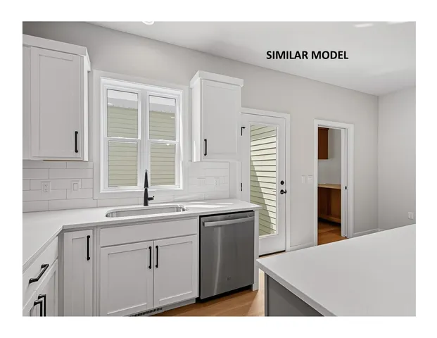 $479,900 | 2813 Crinkle Root Drive, Fitchburg, WI 53711