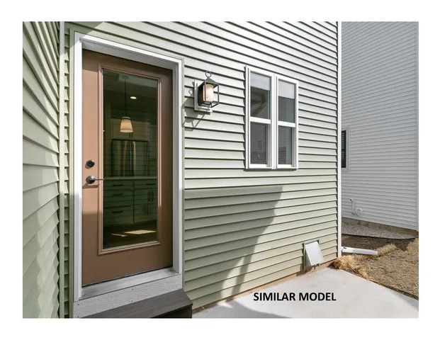 $479,900 | 2813 Crinkle Root Drive, Fitchburg, WI 53711