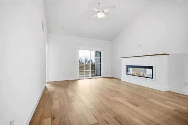 $329,900 | 23 Stone Ml Court, Bloomington, IL 61705