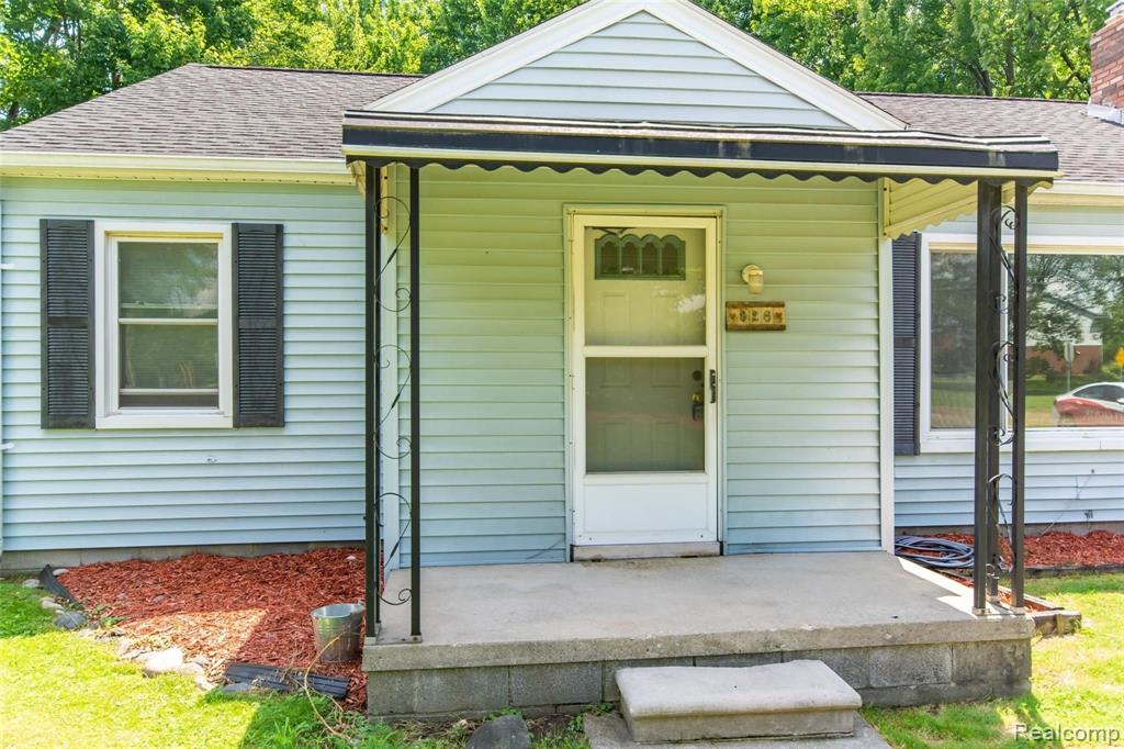 826 Michelson Road Rochester Hills, MI 48307 - Photo 2 of 34