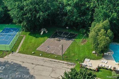1427 Lantern Lane, Unit 35 Rochester Hills, MI 48306 - Photo 45 of 55
