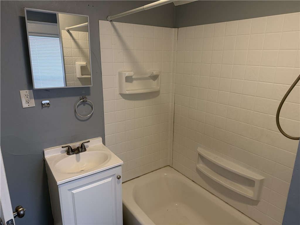 161 South Union Street Rochester, NY 14607 - Photo 12 of 17