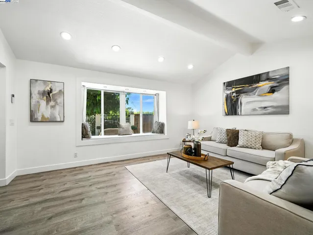 $1,349,888 | 1641 Rue Avati, San Jose, CA 95131