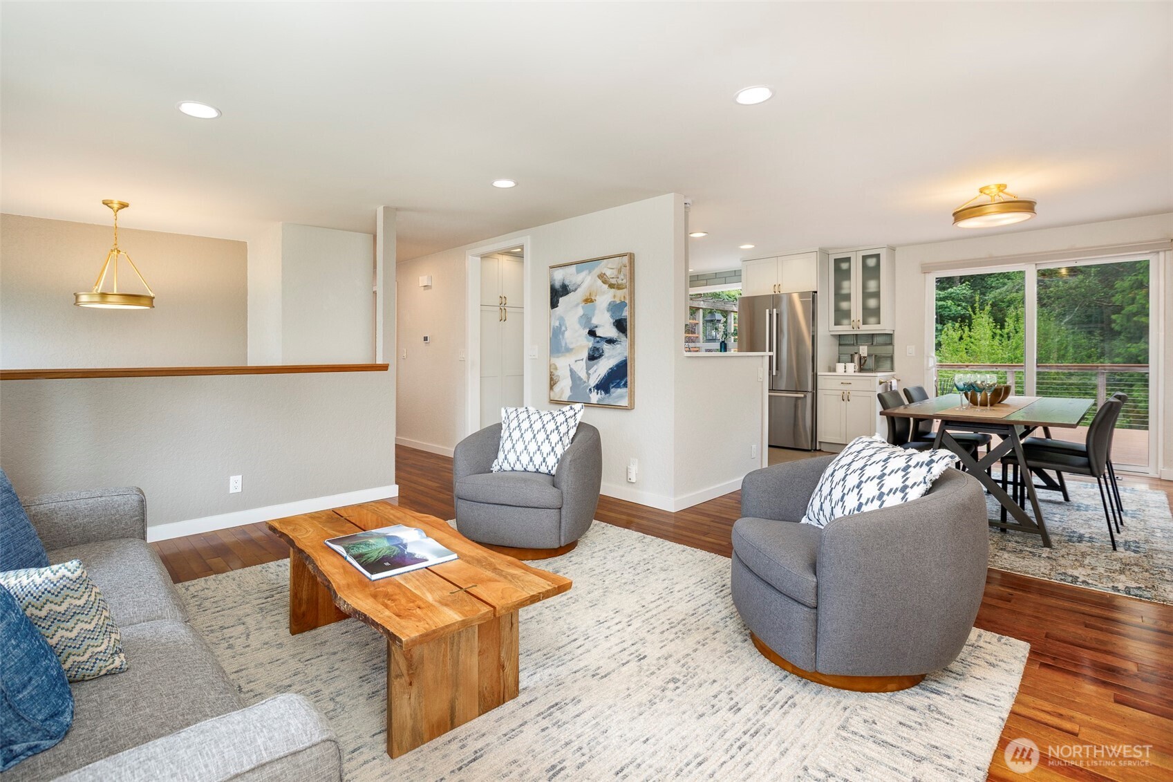 10152 Northeast 204th Street Bothell, WA 98011 - Photo 5 of 34