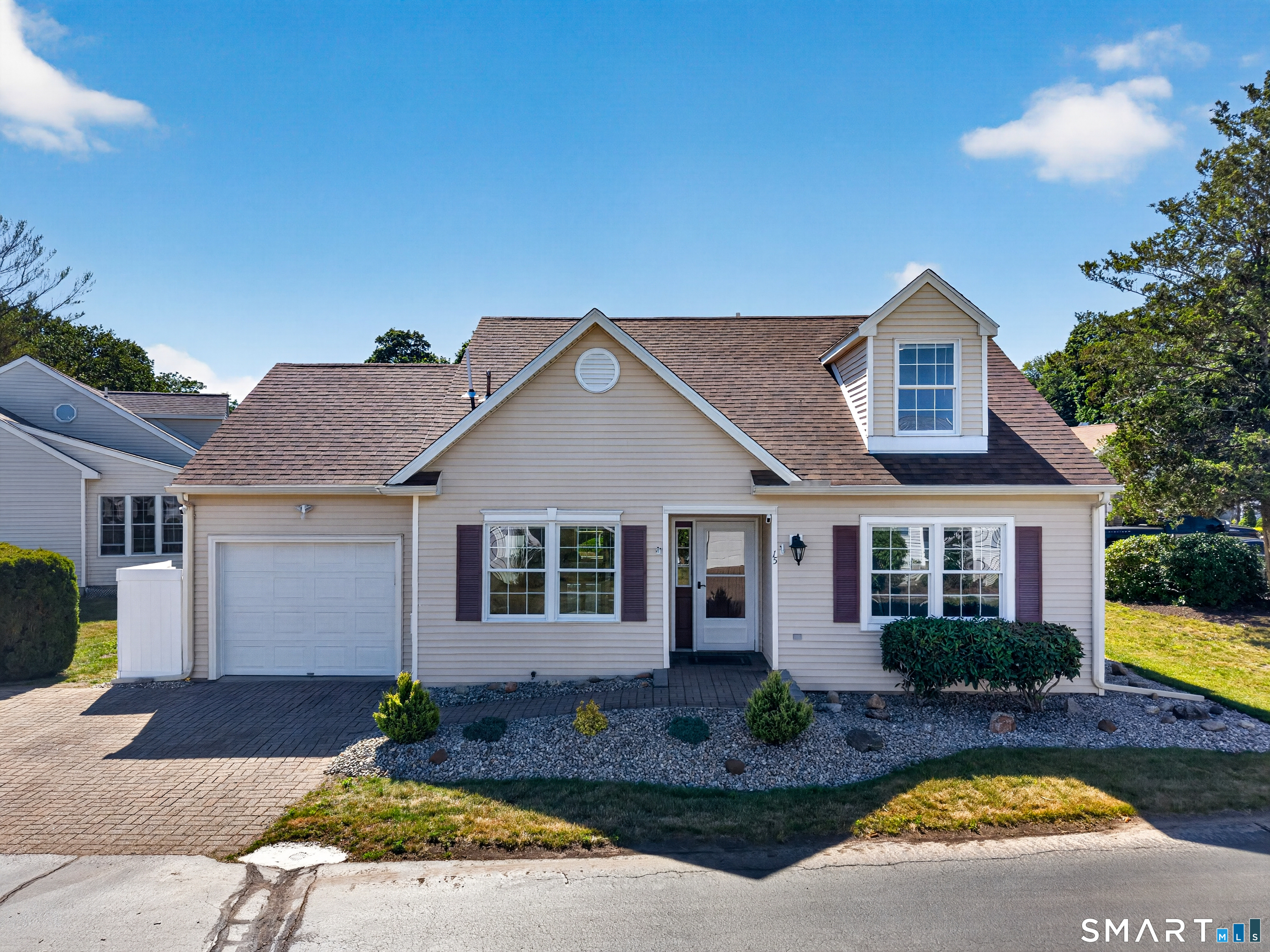 15 Silverbrook Lane, Unit 15 Clinton, CT 06413 - Photo 1 of 40