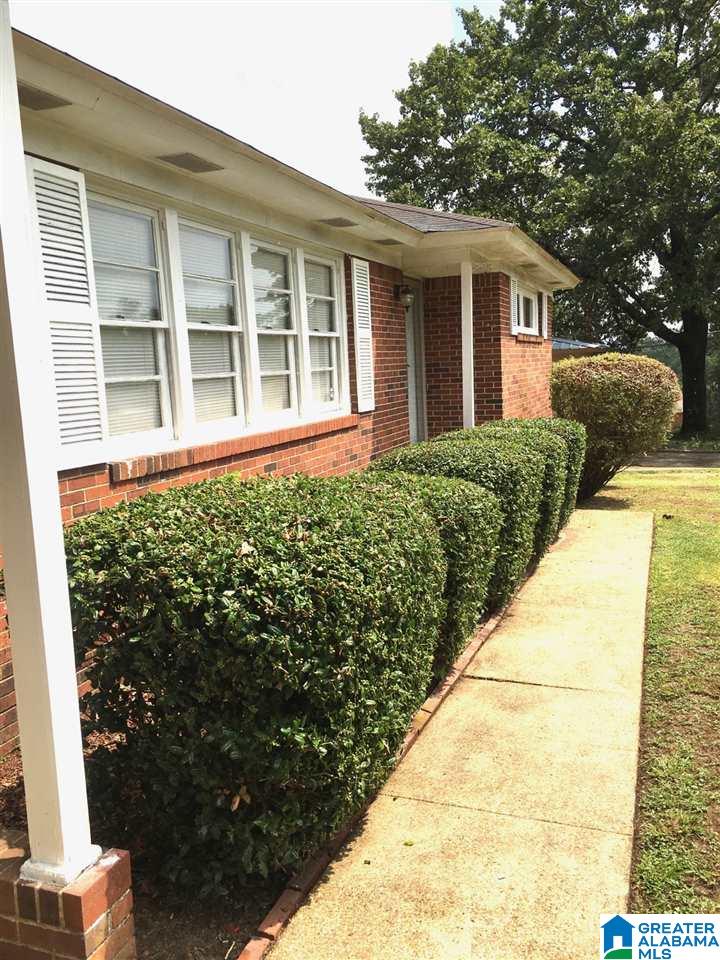 835 Glen Ridge Drive Fairfield, AL 35064 - Photo 2 of 17