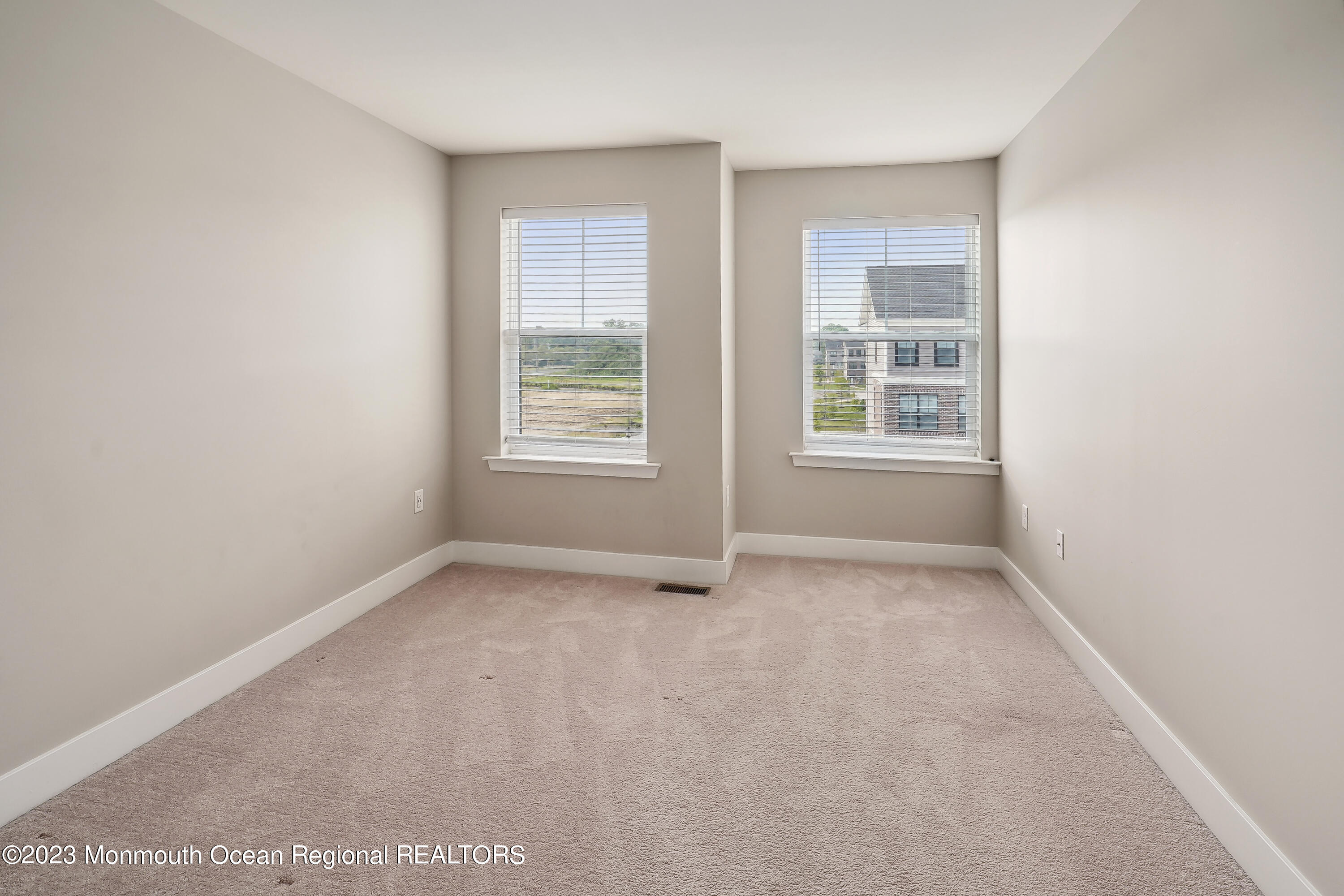 14 Kelly Way Tinton Falls, NJ 07724 - Photo 17 of 29 IMG_6905