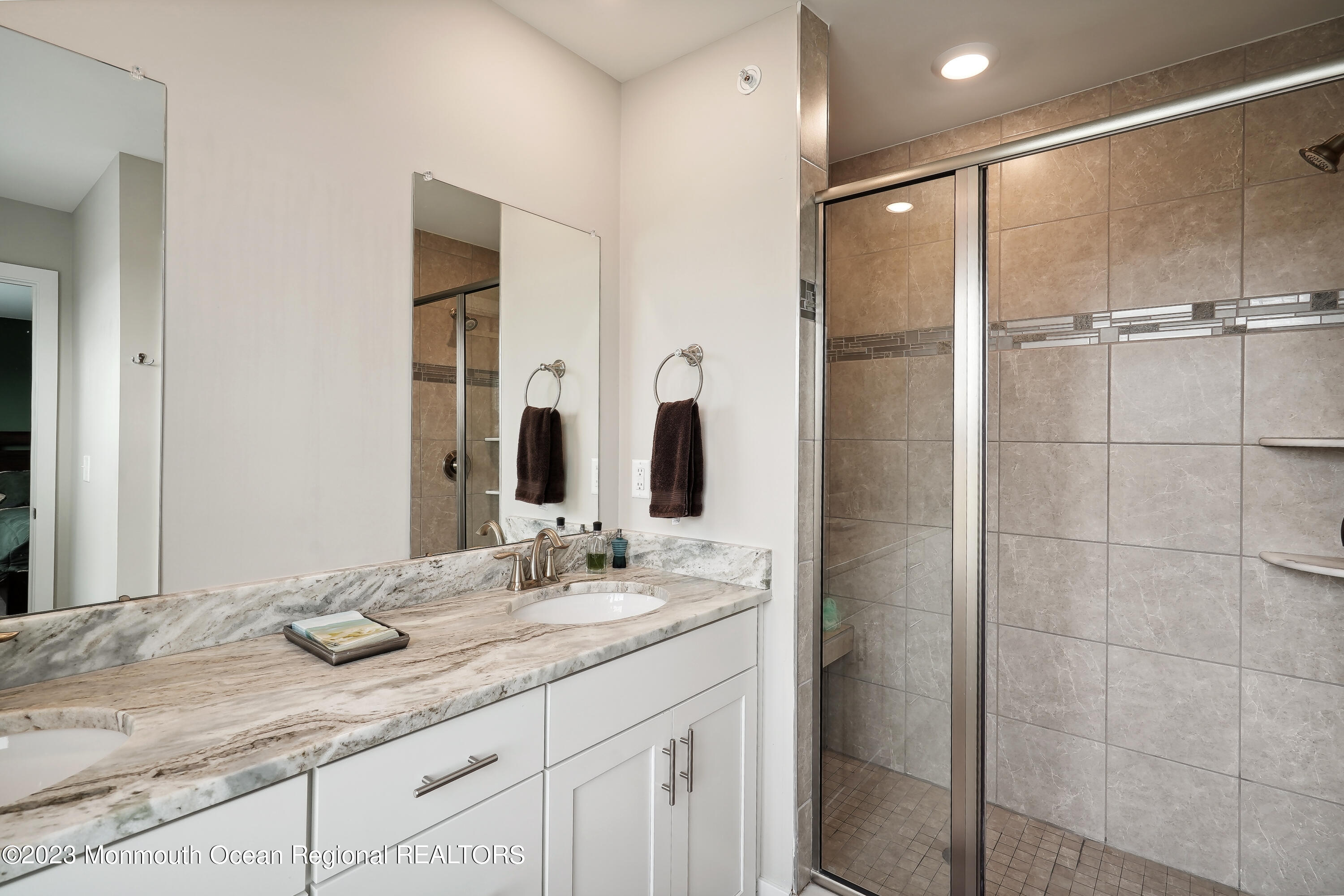 14 Kelly Way Tinton Falls, NJ 07724 - Photo 22 of 29 IMG_6913