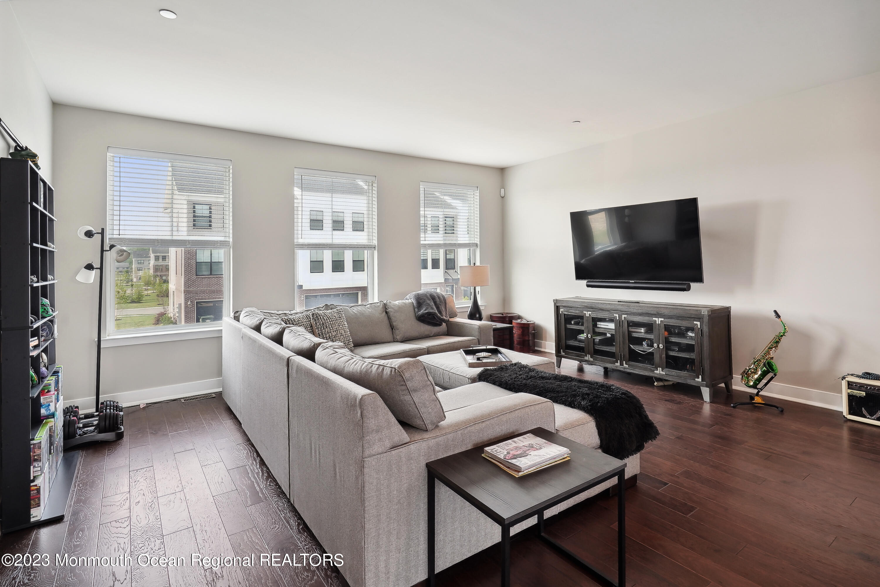 14 Kelly Way Tinton Falls, NJ 07724 - Photo 5 of 29 IMG_6896