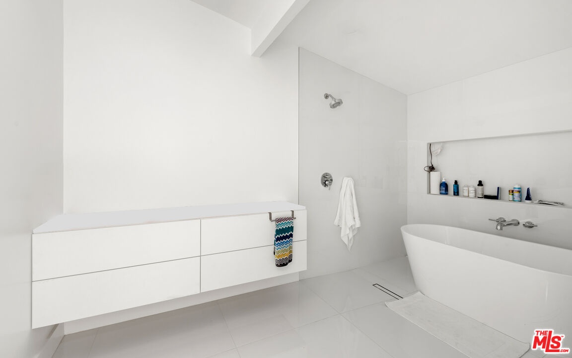 6246 Trancas Canyon Road Malibu, CA 90265 - Photo 12 of 23 a bathroom with a bathtub