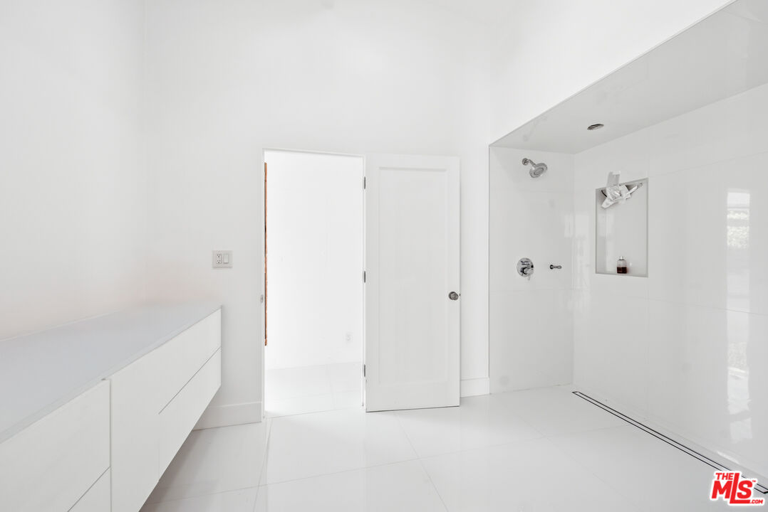 6246 Trancas Canyon Road Malibu, CA 90265 - Photo 17 of 23 a view of bathroom