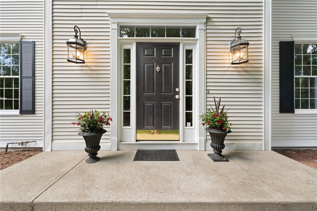 1875 Middle Road East Greenwich, RI 02818 - Photo 3 of 49