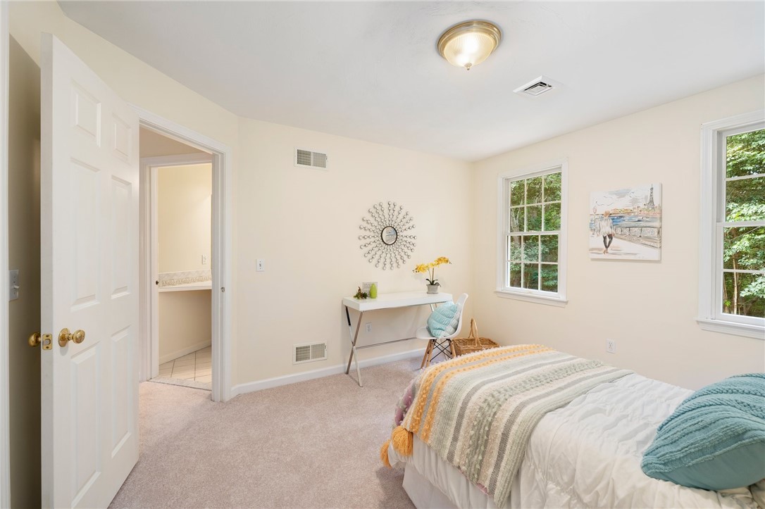 1875 Middle Road East Greenwich, RI 02818 - Photo 32 of 49