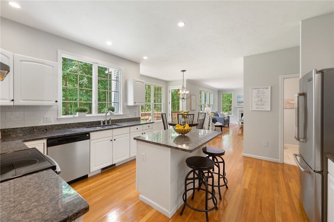 1875 Middle Road East Greenwich, RI 02818 - Photo 8 of 49