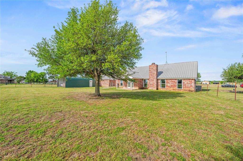 314 Jackson Heights Lorena, TX 76655 - Photo 3 of 40