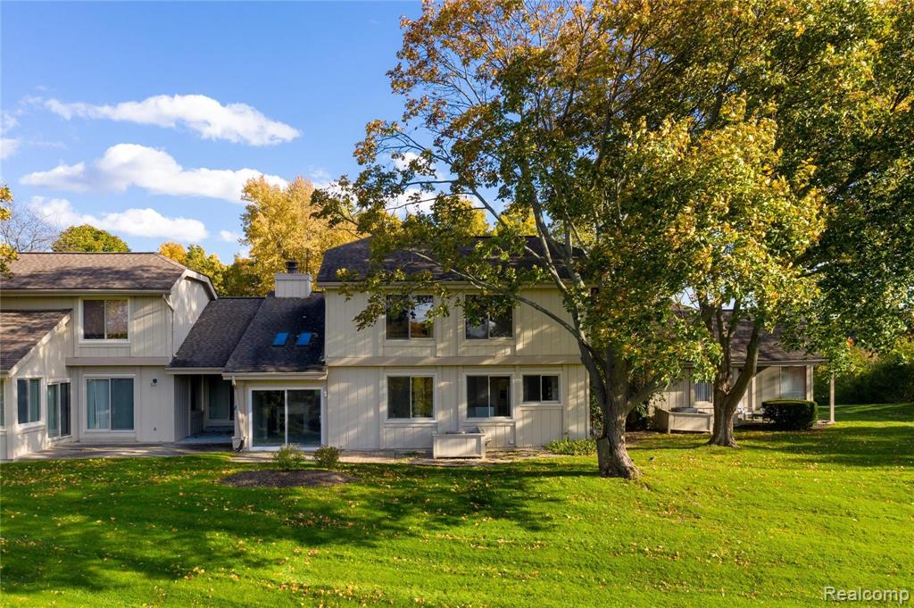 1835 Golf Ridge Drive Bloomfield Hills, MI 48302 - Photo 33 of 36
