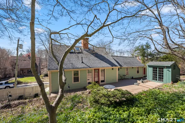 $450,000 | 371 Washington Street, Norwich, CT 06360