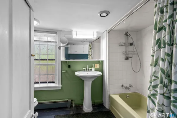 $450,000 | 371 Washington Street, Norwich, CT 06360