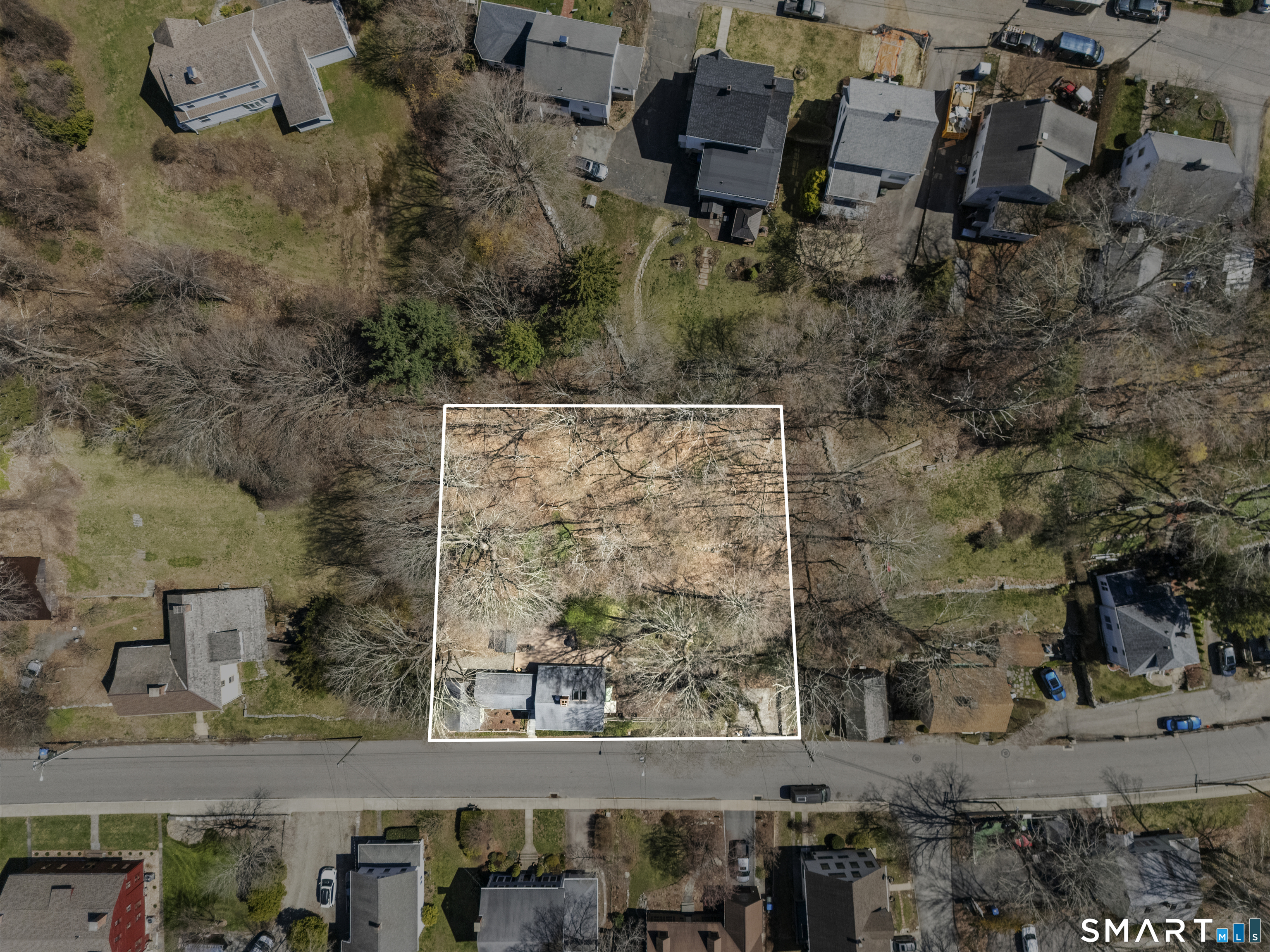 371 Washington Street Norwich, CT 06360 - Photo 31 of 38 an aerial view of multiple house