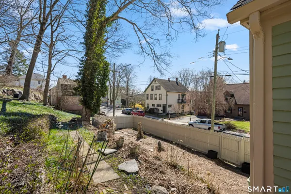 $450,000 | 371 Washington Street, Norwich, CT 06360