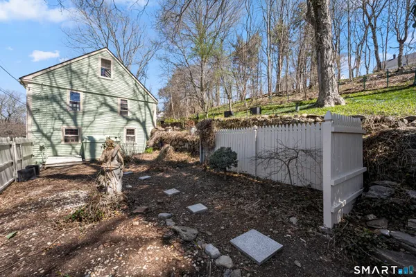 $450,000 | 371 Washington Street, Norwich, CT 06360