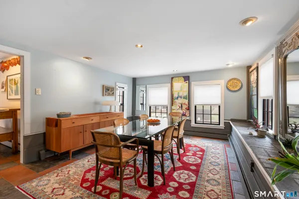 $450,000 | 371 Washington Street, Norwich, CT 06360