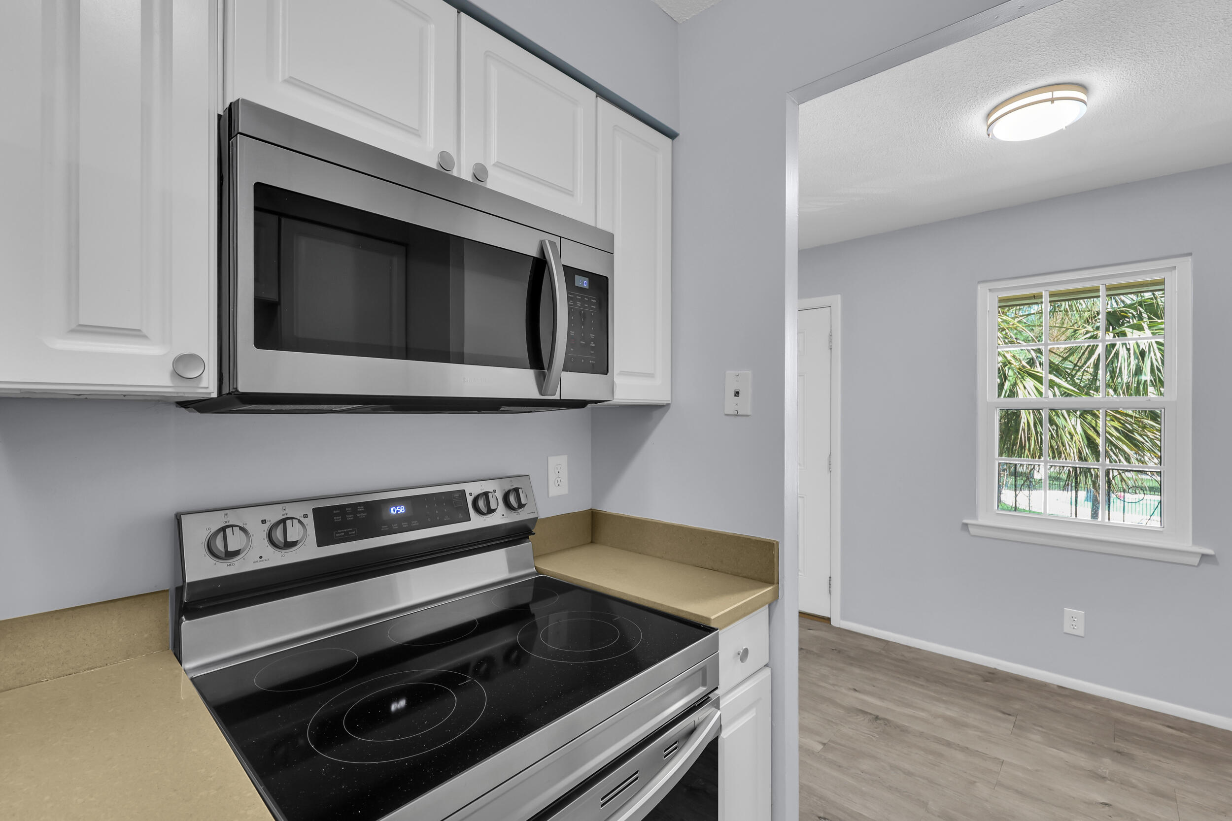 6240 Old Point Road, Unit C14 Hanahan, SC 29410 - Photo 14 of 27 13_ru4a0601