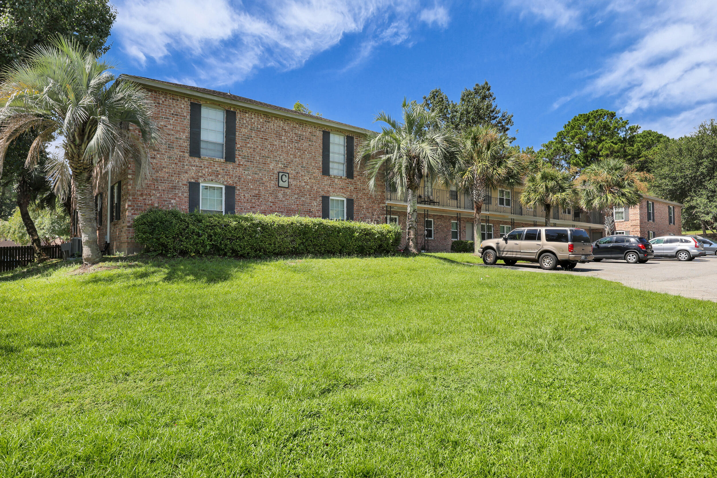 6240 Old Point Road, Unit C14 Hanahan, SC 29410 - Photo 2 of 27 1_ru4a0668