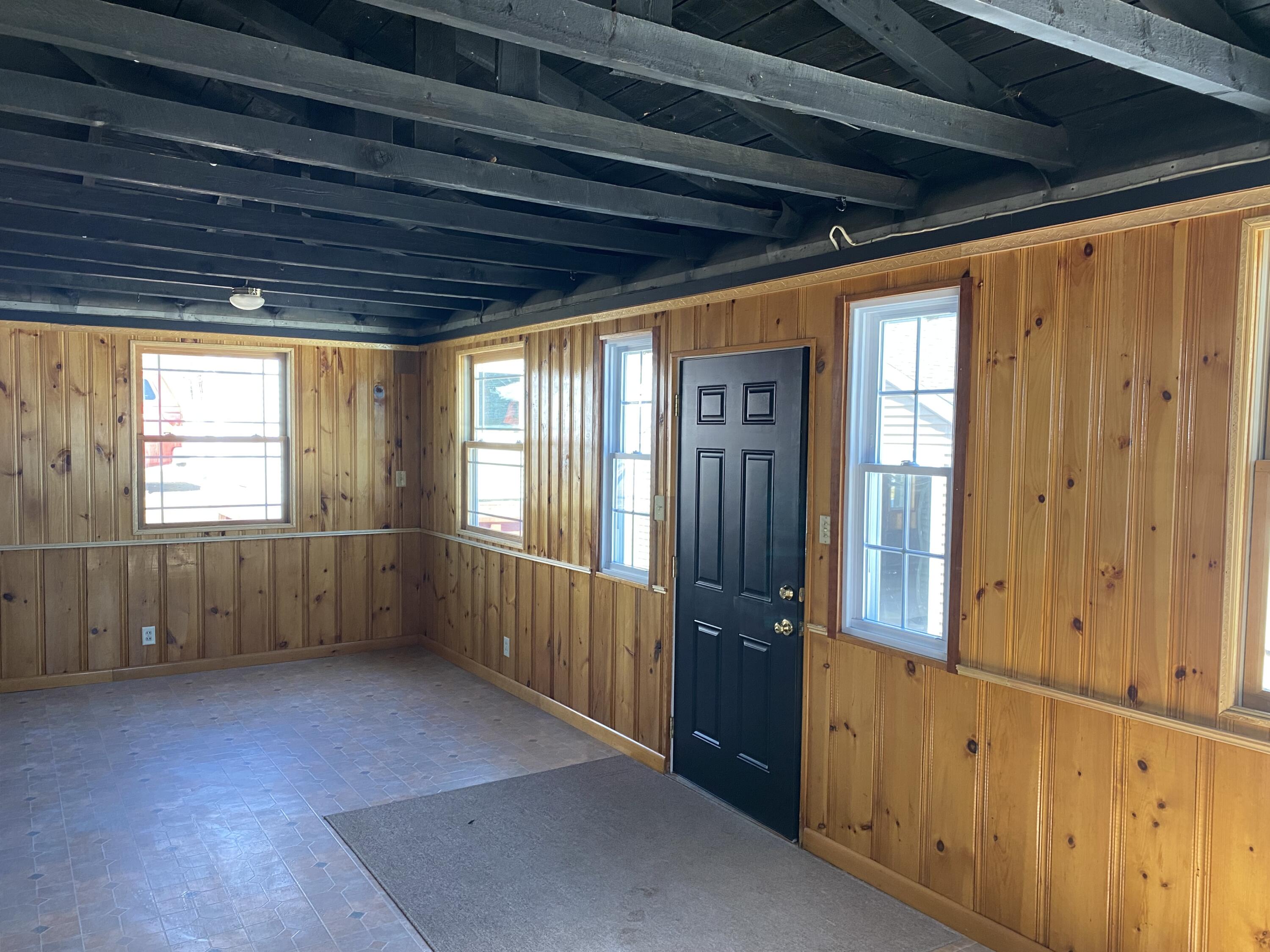 33 Coolidge Avenue Caribou, ME 04736 - Photo 2 of 23 IMG_0376