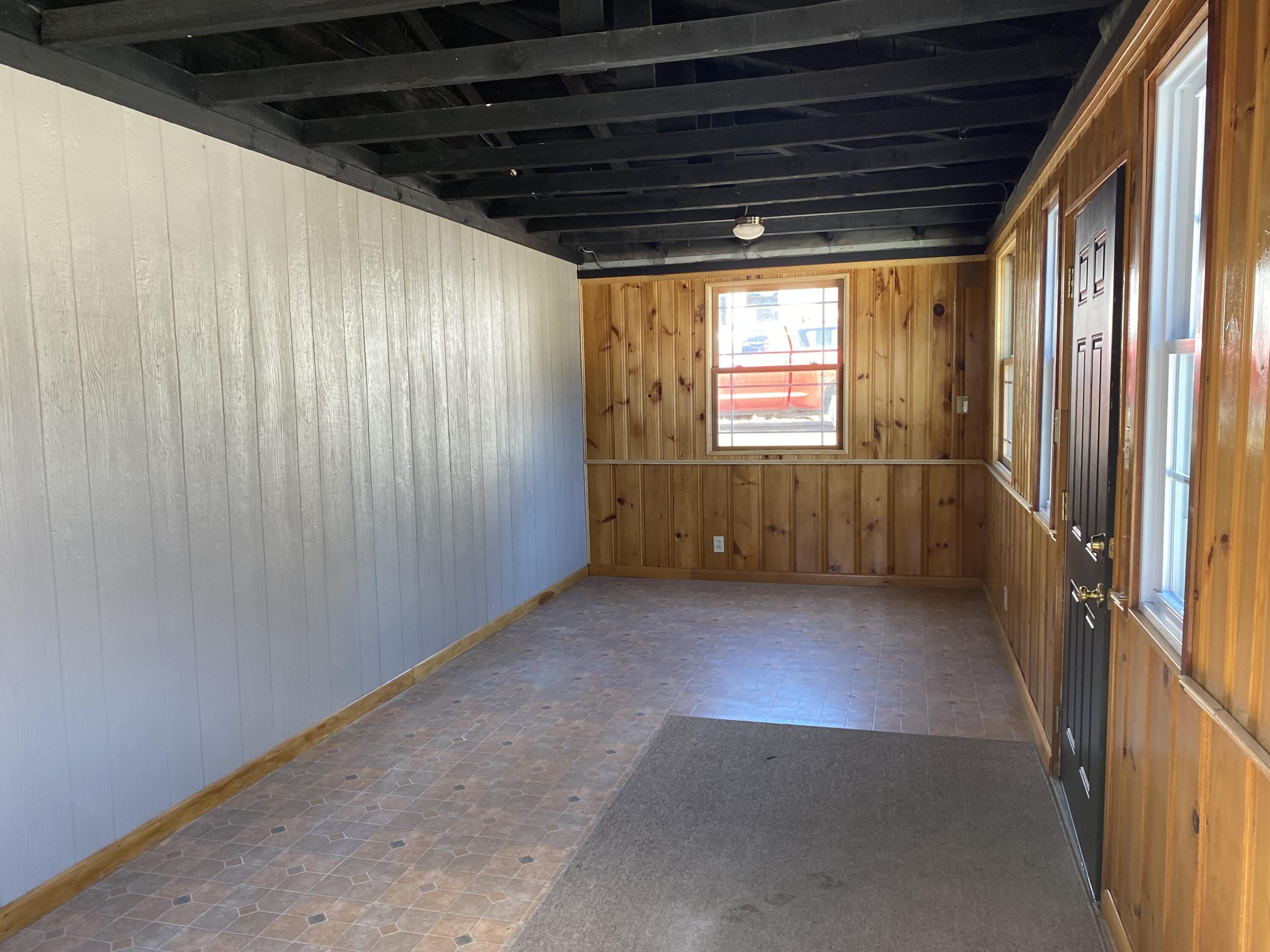 33 Coolidge Avenue Caribou, ME 04736 - Photo 3 of 23 IMG_0377