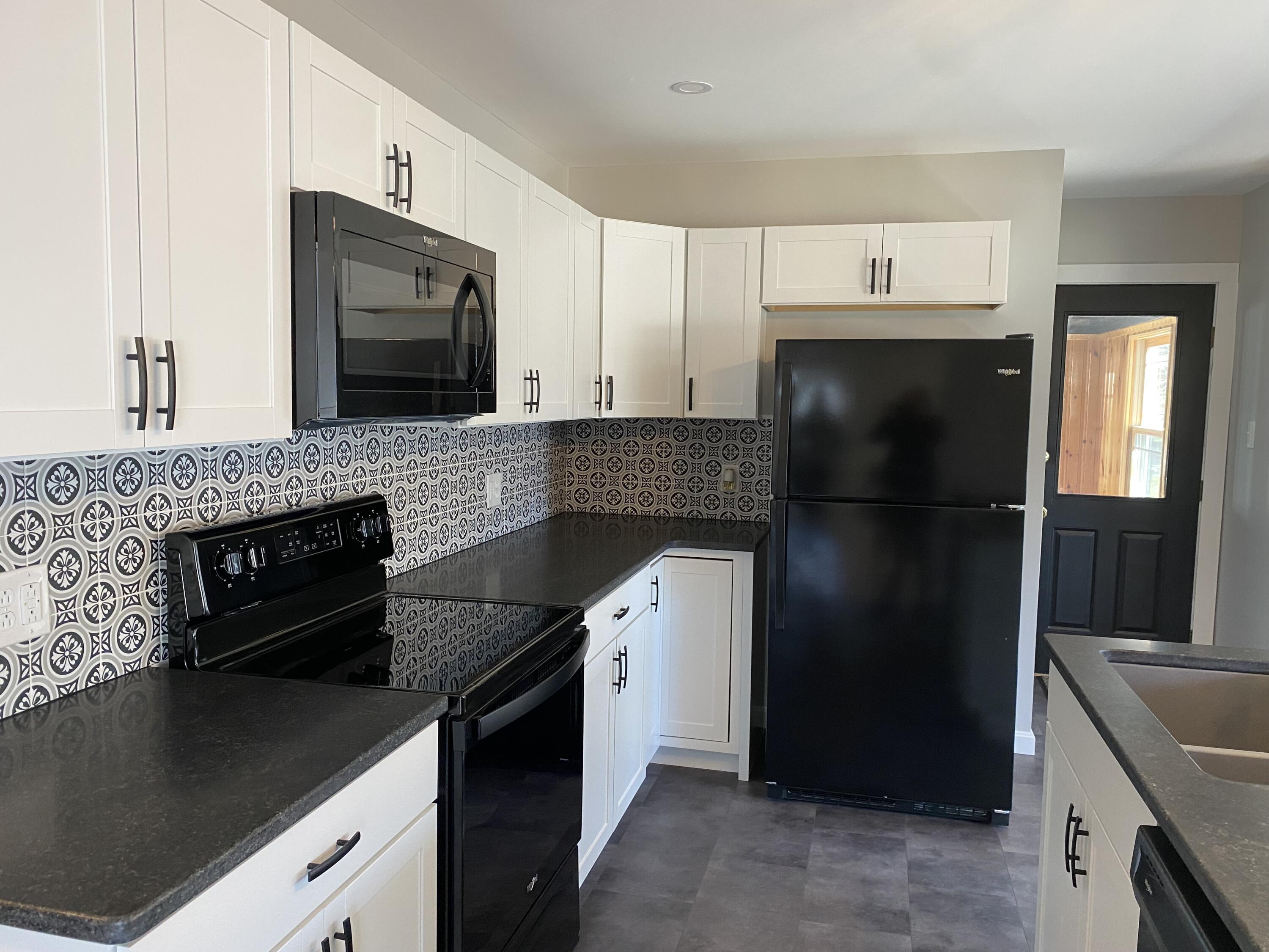 33 Coolidge Avenue Caribou, ME 04736 - Photo 8 of 23 IMG_0360