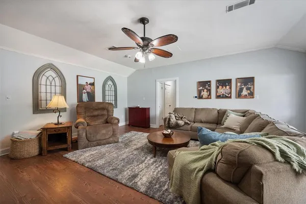 $225,000 | 1201 Oak Street, Teague, TX 75860
