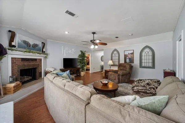 $225,000 | 1201 Oak Street, Teague, TX 75860