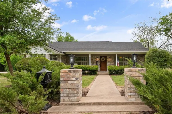 $225,000 | 1201 Oak Street, Teague, TX 75860