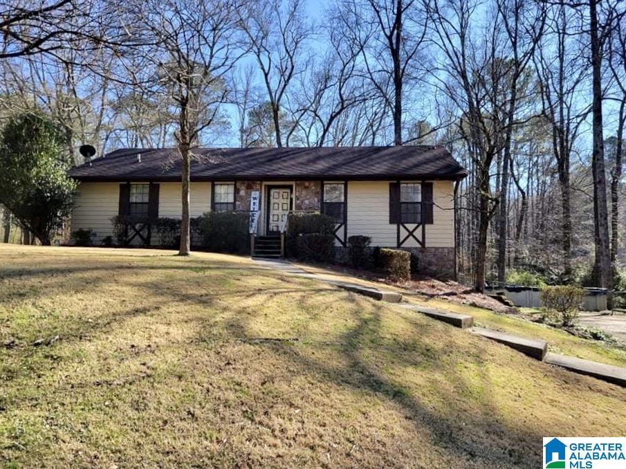 237 Valley Circle Pinson, AL 35126 - Photo 2 of 33