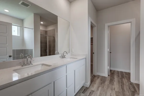 $439,990 | 10520 Eddleman Cove, San Antonio, TX 78252