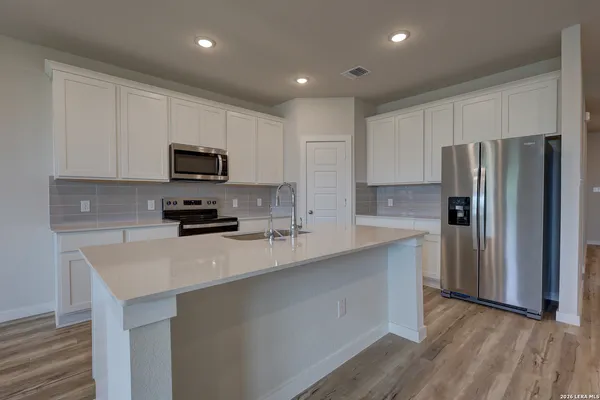 $439,990 | 10520 Eddleman Cove, San Antonio, TX 78252