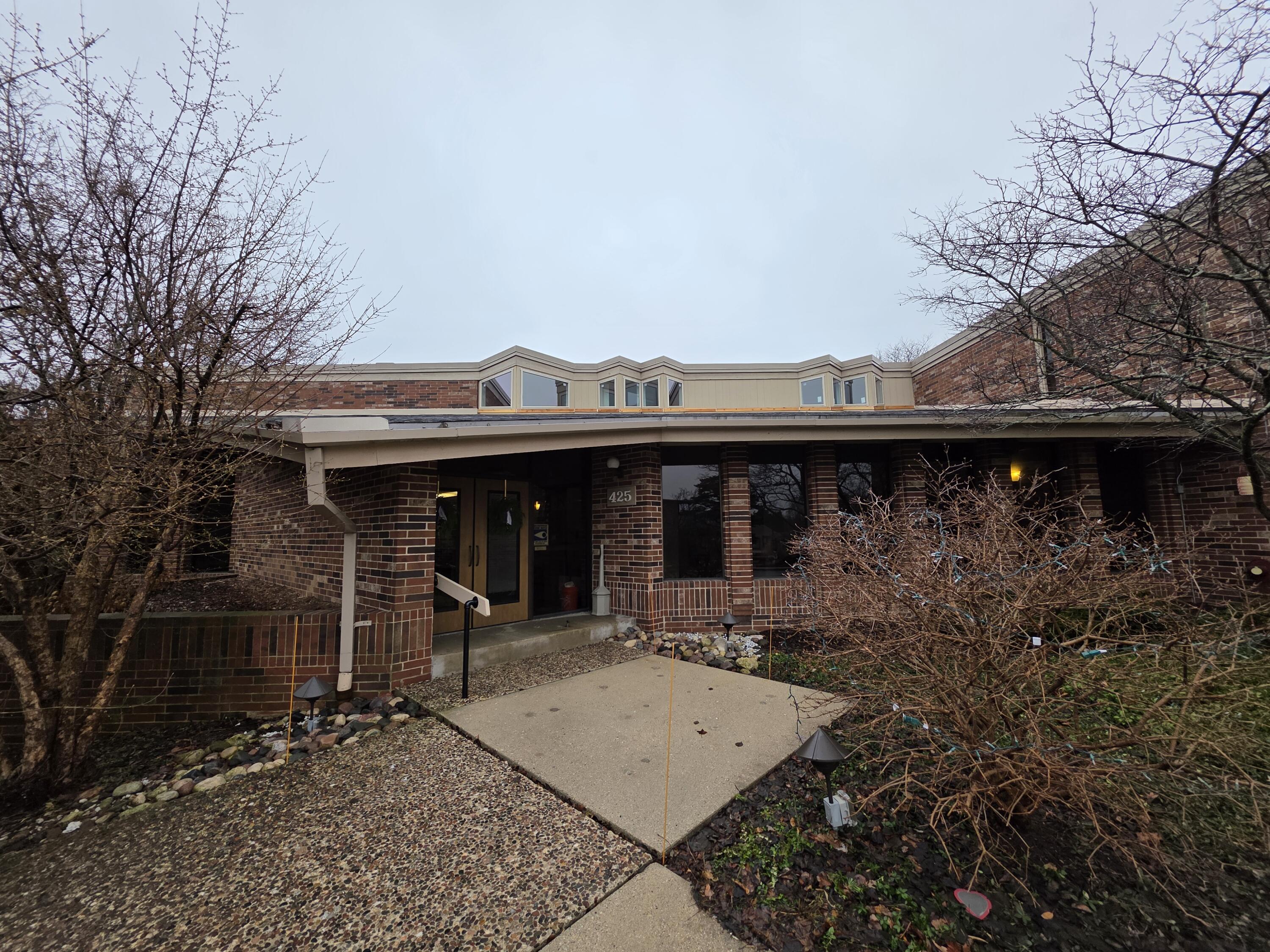 425 West Willow Court, Unit 222 Fox Point, WI 53217 - Photo 25 of 25 Exterior
