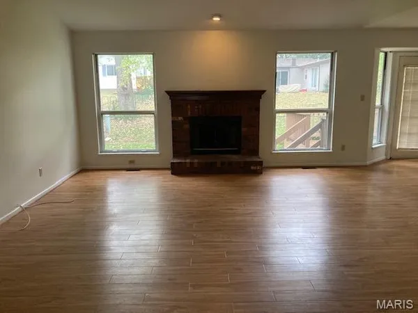 $2,100 | 1661 Cobblestone Creek Drive, Florissant, MO 63031