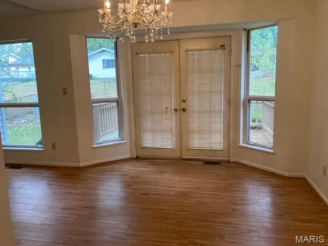 $2,100 | 1661 Cobblestone Creek Drive, Florissant, MO 63031