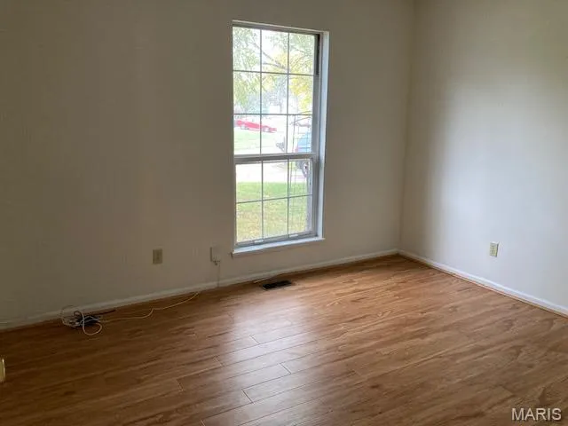 $2,100 | 1661 Cobblestone Creek Drive, Florissant, MO 63031