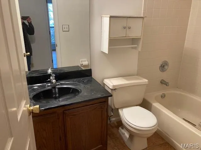 $2,100 | 1661 Cobblestone Creek Drive, Florissant, MO 63031