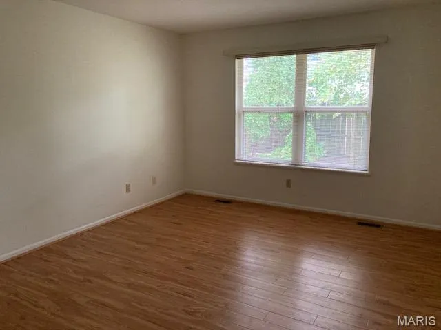 $2,100 | 1661 Cobblestone Creek Drive, Florissant, MO 63031