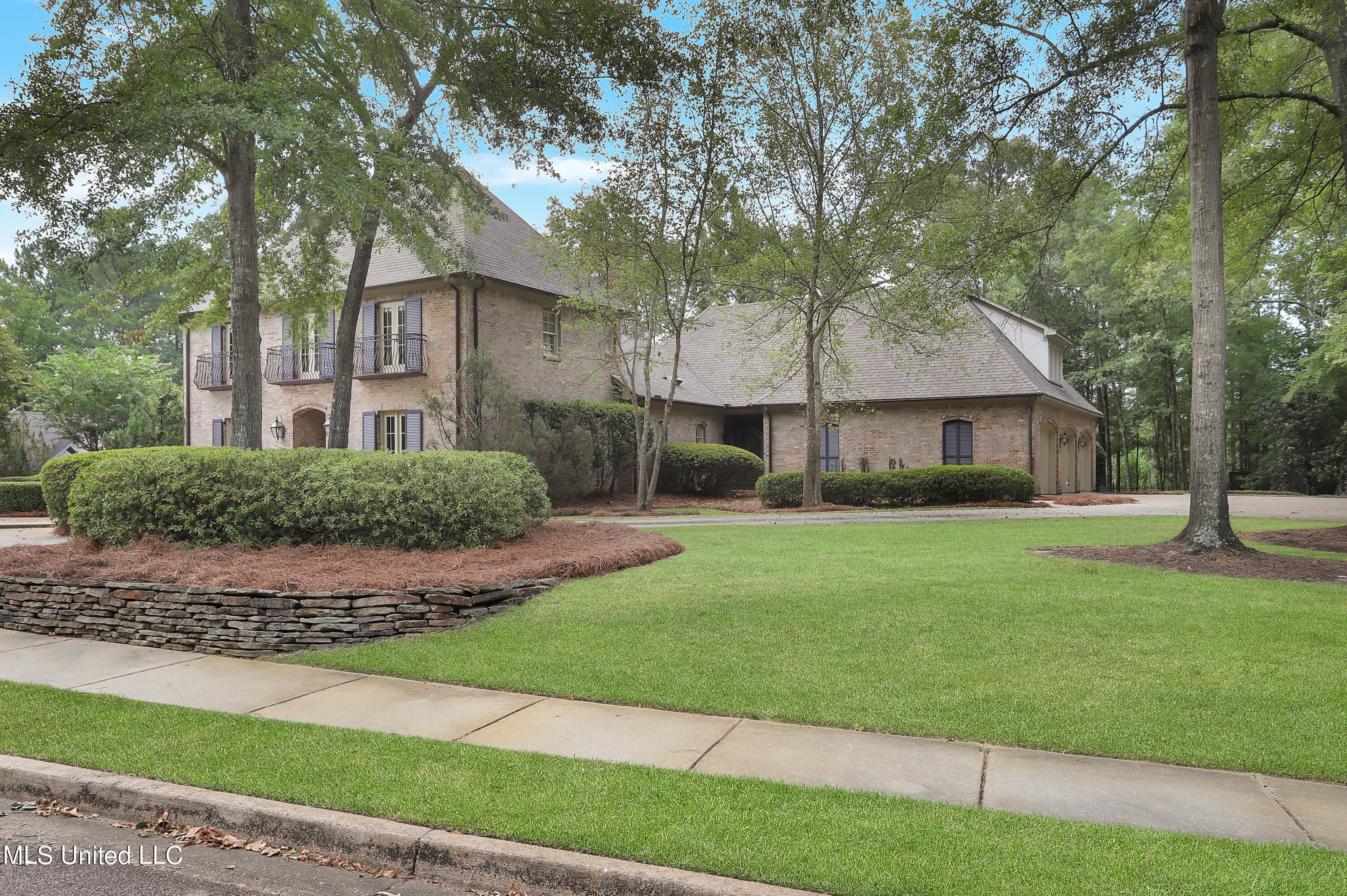 116 Oakhurst Trail Ridgeland, MS 39157 - Photo 4 of 52 IMG_1619