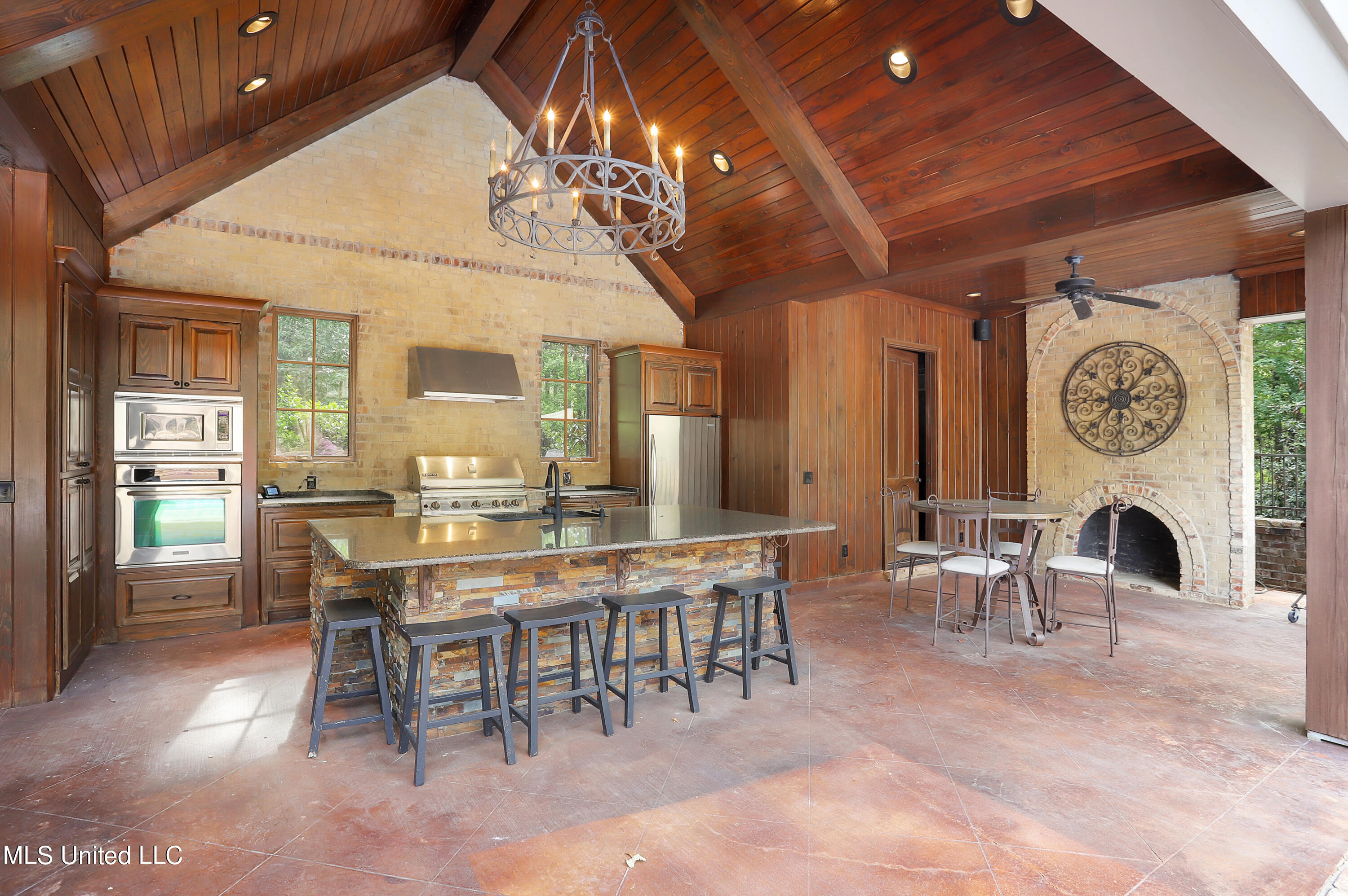 116 Oakhurst Trail Ridgeland, MS 39157 - Photo 5 of 52 IMG_1661