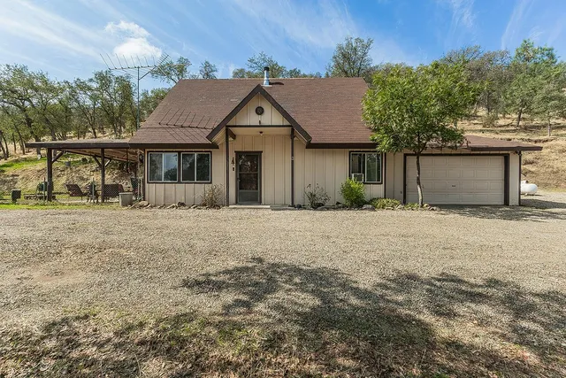 $319,000 | 28429 Burrough Valley Road, Tollhouse, CA 93667