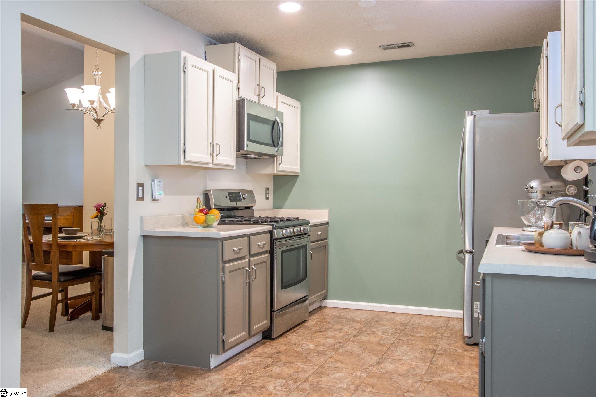 108 West Fall River Way Simpsonville, SC 29680 - Photo 11 of 29 Gallery Image 11