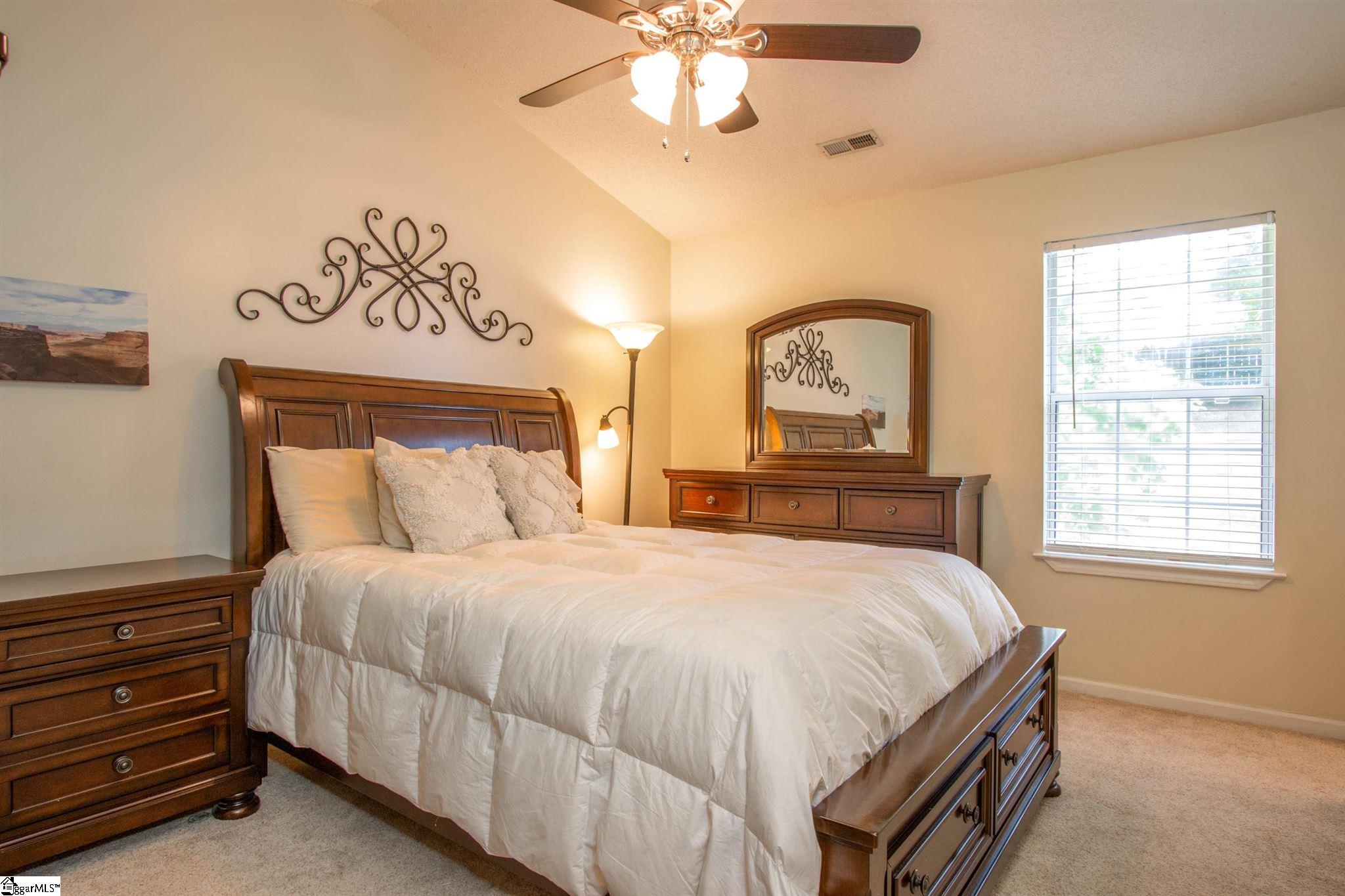108 West Fall River Way Simpsonville, SC 29680 - Photo 5 of 29 Gallery Image 5