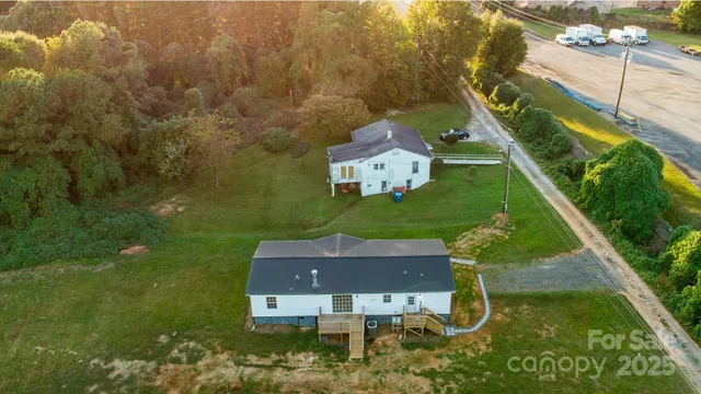 $210,000 | 2918 23rd Avenue Northeast, Hickory, NC 28601